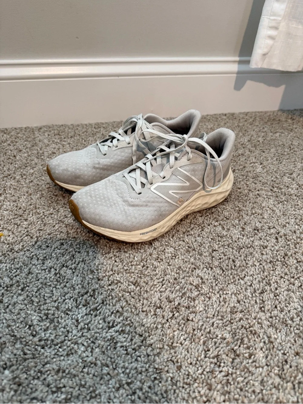 New Balance Women's Light Gray Athletic Running Shoes